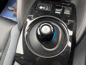 Nissan Leaf 40kWh Tekna Auto 5dr