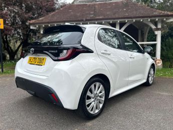 Toyota Yaris 1.5 VVT-h Icon E-CVT Euro 6 (s/s) 5dr