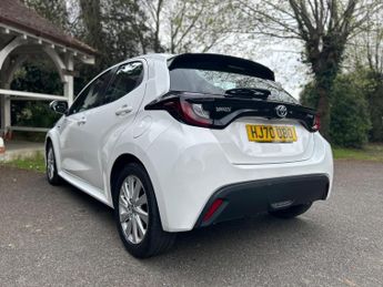 Toyota Yaris 1.5 VVT-h Icon E-CVT Euro 6 (s/s) 5dr