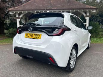 Toyota Yaris 1.5 VVT-h Icon E-CVT Euro 6 (s/s) 5dr