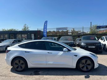 Tesla Model 3 (Dual Motor) Long Range Auto 4WDE 4dr