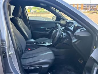 Peugeot 2008 1.2 PureTech Allure Premium + EAT Euro 6 (s/s) 5dr