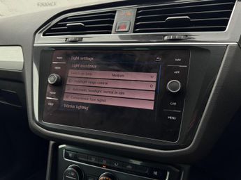 Volkswagen Tiguan 2.0 TDI SE Navigation DSG 4Motion Euro 6 (s/s) 5dr