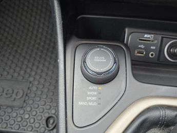 JEEP CHEROKEE 2.2 Cherokee 75 Anniversary MultiJet II 4x4 Auto 4WD 5dr