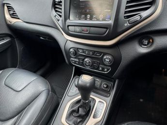 JEEP CHEROKEE 2.2 Cherokee 75 Anniversary MultiJet II 4x4 Auto 4WD 5dr