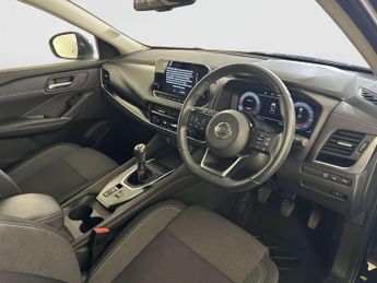 Nissan Qashqai 1.3 DIG-T MHEV N-Connecta SUV 5dr Petrol Hybrid Manual Euro 6 (s