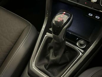 Volkswagen T-Cross 1.0 TSI SEL SUV 5dr Petrol DSG Euro 6 (s/s) (110 ps)