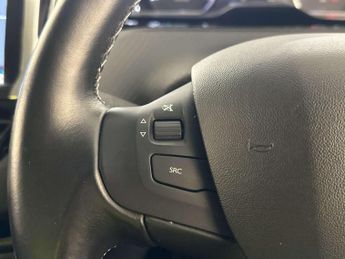 Peugeot 208 1.2 PureTech Tech Edition Hatchback 5dr Petrol Manual Euro 6 (s/