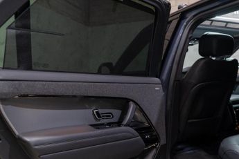 Land Rover Range Rover Sport 3.0 D300 MHEV Dynamic SE Auto 4WD Euro 6 (s/s) 5dr