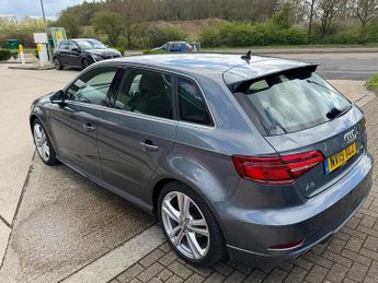 Audi A3 1.5 TFSI CoD 35 S line Sportback 5dr Petrol S Tronic Euro 6 (s/s