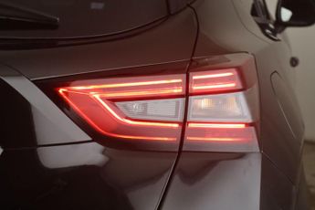 Nissan Juke 1.0 DIG-T N-Connecta DCT Auto Euro 6 (s/s) 5dr