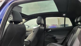 Volkswagen ID.5 Pro 77kWh Style Auto 5dr