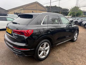 Audi Q3 1.5 TFSI CoD 35 S line S Tronic Euro 6 (s/s) 5dr