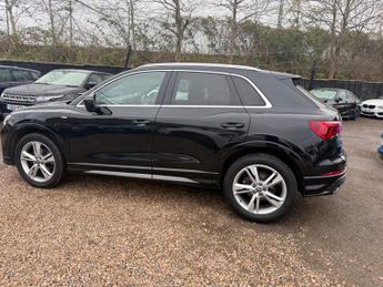 Audi Q3 1.5 TFSI CoD 35 S line S Tronic Euro 6 (s/s) 5dr