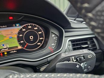 Audi A4 Avant 2.0 TFSI 40 Black Edition S Tronic Euro 6 (s/s) 5dr