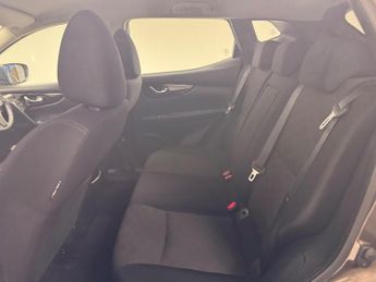 Nissan Qashqai 1.2 DIG-T Acenta 2WD Euro 6 (s/s) 5dr