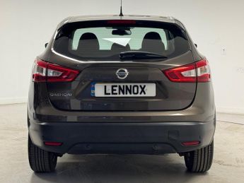 Nissan Qashqai 1.2 DIG-T Acenta 2WD Euro 6 (s/s) 5dr