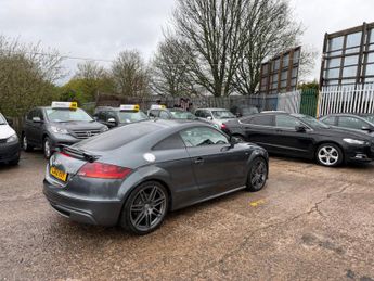 Audi TT 2.0 TDI Black Edition S Tronic quattro Euro 5 3dr