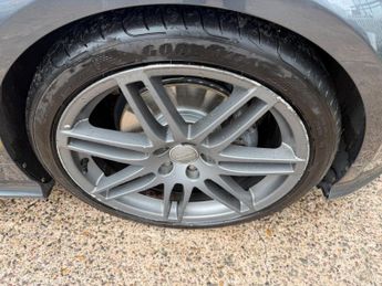 Audi TT 2.0 TDI Black Edition S Tronic quattro Euro 5 3dr