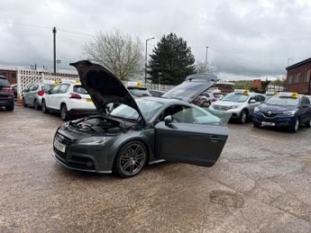 Audi TT 2.0 TDI Black Edition S Tronic quattro Euro 5 3dr
