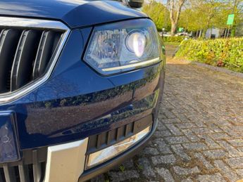 Skoda Yeti 1.2 TSI Elegance Outdoor DSG Euro 5 5dr