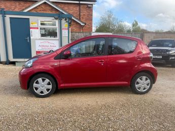 Toyota AYGO 1.0 VVT-i Ice Euro 5 5dr