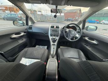 Toyota Auris 1.6 VVT-i T3 5dr