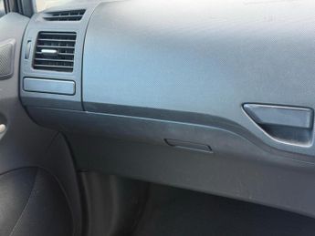 Toyota Auris 1.6 VVT-i T3 5dr