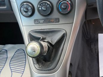 Toyota Auris 1.6 VVT-i T3 5dr