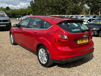 Ford Focus 1.0T EcoBoost Titanium Euro 5 (s/s) 5dr