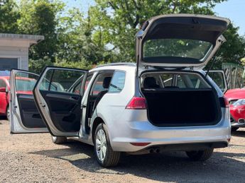 Volkswagen Golf 2.0 TDI BlueMotion Tech SE DSG Euro 5 (s/s) 5dr