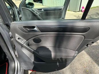 Volkswagen Golf 1.6 TDI Match DSG Euro 5 5dr