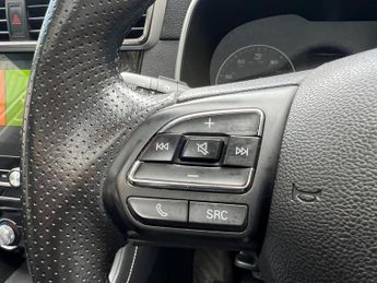 MG MG ZS 44.5kWh Exclusive Auto 5dr