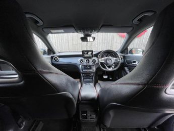 Mercedes-Benz CLA 2.1 CLA220d AMG Line Coupe 7G-DCT 4MATIC Euro 6 (s/s) 4dr