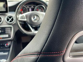 Mercedes-Benz CLA 2.1 CLA220d AMG Line Coupe 7G-DCT 4MATIC Euro 6 (s/s) 4dr