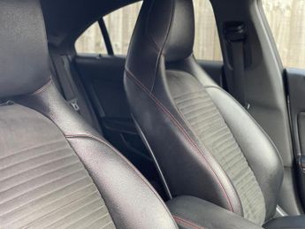 Mercedes-Benz CLA 2.1 CLA220d AMG Line Coupe 7G-DCT 4MATIC Euro 6 (s/s) 4dr