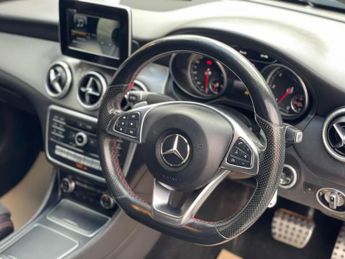 Mercedes-Benz CLA 2.1 CLA220d AMG Line Coupe 7G-DCT 4MATIC Euro 6 (s/s) 4dr