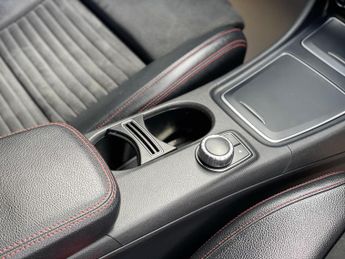 Mercedes-Benz CLA 2.1 CLA220d AMG Line Coupe 7G-DCT 4MATIC Euro 6 (s/s) 4dr