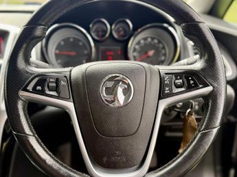 Vauxhall Astra 2.0 CDTi SRi VX Line Auto Euro 5 5dr