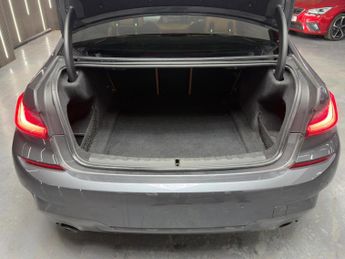 BMW 3 Series 3.0 330d M Sport Auto Euro 6 (s/s) 4dr