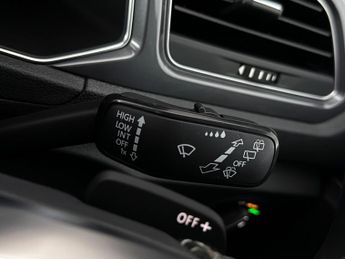 Volkswagen T-Roc 1.5 TSI EVO R-Line DSG Euro 6 (s/s) 5dr