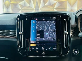 Volvo XC40 2.0 B4 MHEV R-Design Pro Auto Euro 6 (s/s) 5dr