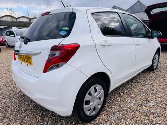 Toyota Vitz 