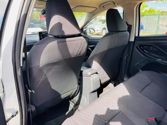 Toyota Yaris 1.5 VVT-h Icon E-CVT Euro 6 (s/s) 5dr