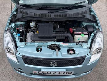 Suzuki Swift 1.5 GLX 5dr