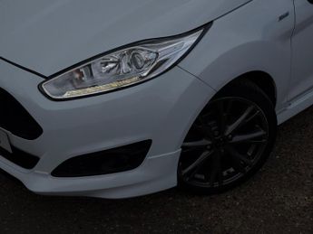 Ford Fiesta 1.0T EcoBoost ST-Line Euro 6 (s/s) 3dr