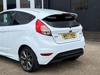 Ford Fiesta 1.0T EcoBoost ST-Line Euro 6 (s/s) 3dr