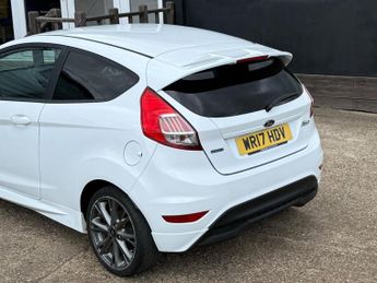 Ford Fiesta 1.0T EcoBoost ST-Line Euro 6 (s/s) 3dr