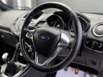 Ford Fiesta 1.0T EcoBoost ST-Line Euro 6 (s/s) 3dr