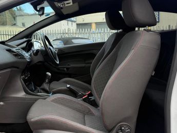 Ford Fiesta 1.0T EcoBoost ST-Line Euro 6 (s/s) 3dr